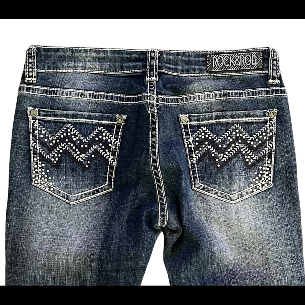 *SOLD* Rock & Roll Cowgirl Rival Low Rise Bootcut Jeans - Picture 8 of 9